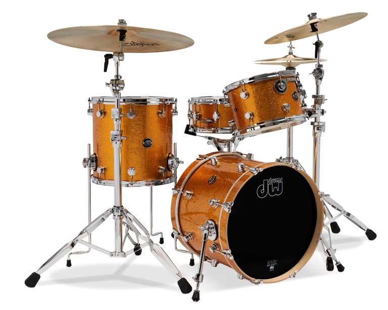 DW Performance Series 4-Piece Kit with Snare 18-inch Bass Drum acoustic drum kit